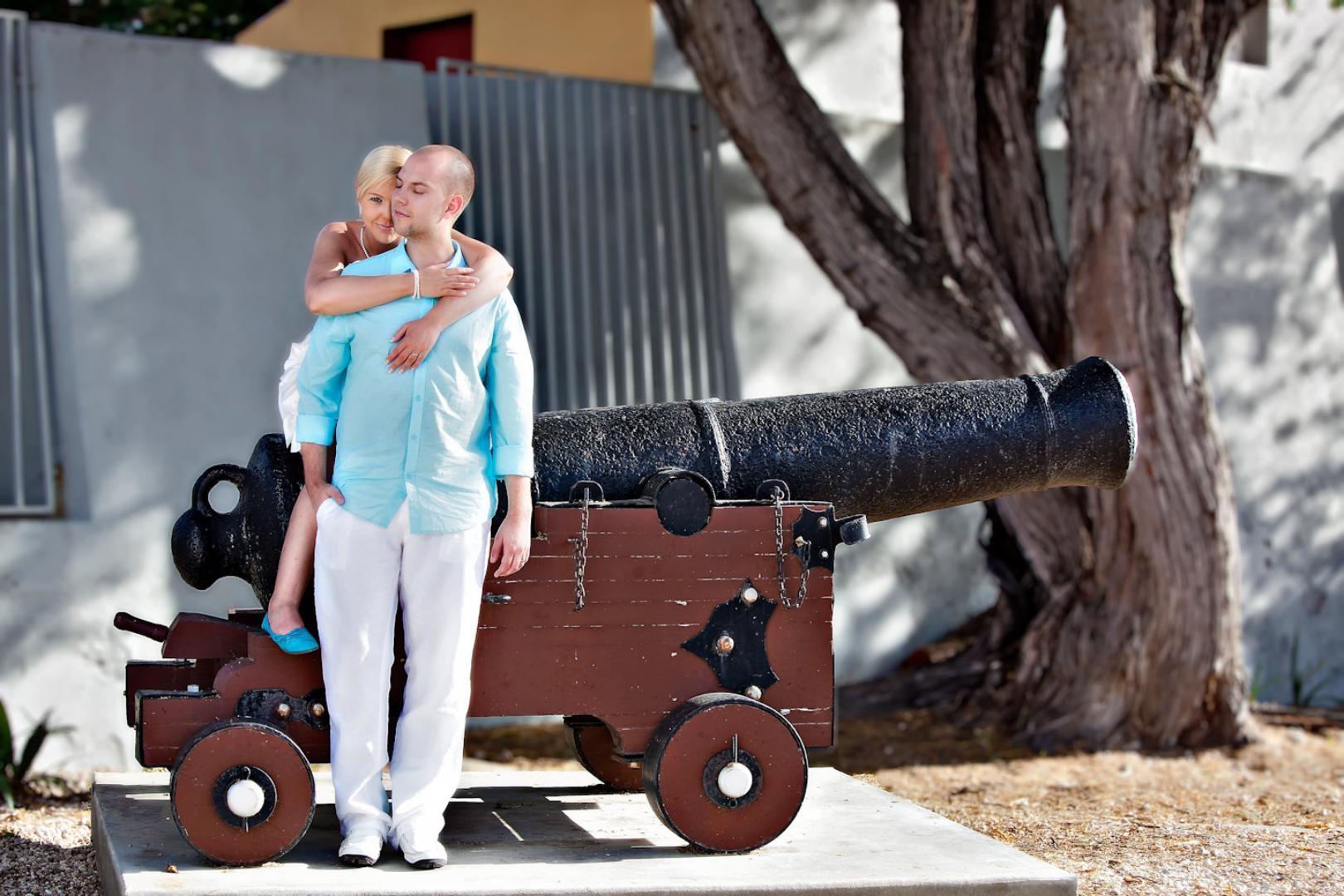 carousel-hero-element image-1