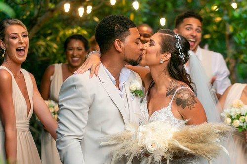 mobile - carousel-hero-element image-7